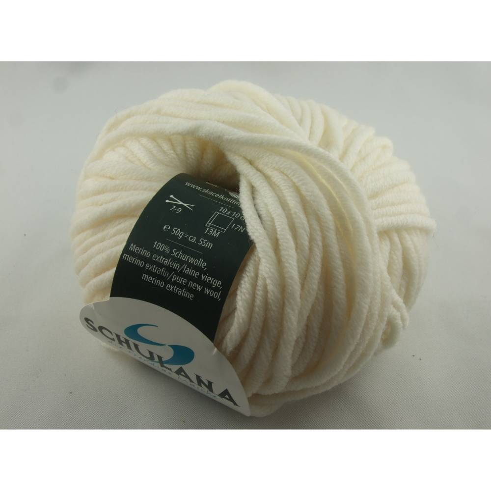 Schulana Merlana: dicke einfarbige Schurwolle Merino extrafein in Farbe Nr. 9, wollweiß Bild 1