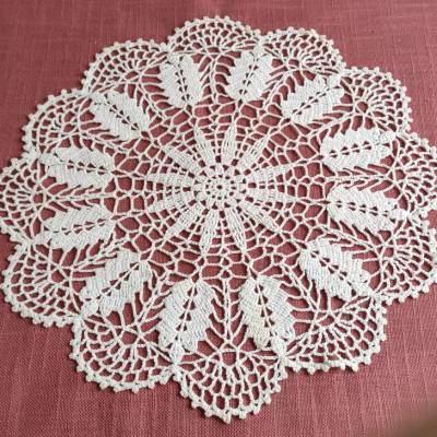 Vintage - Häkeldeckchen - 90er - creme - 36 cm