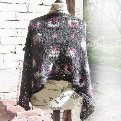 Häkelanleitung - Poncho Winterberries - Einheitsgröße XL-5XL, anpassbar aber auch an kleine Größen