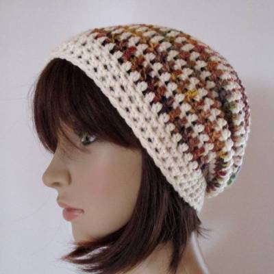 Mütze im auffälligen Spiral-Design, Beanie, Häkelmütze