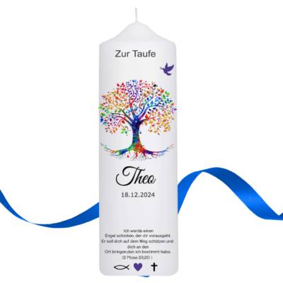 Die personalisierte Taufkerze Lebensbaum für Mädchen und Jungen besticht durch ihr modernes, verspieltes und zugleich äs