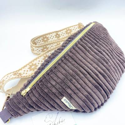 Crossbody-Bauchtasche groß aus Cord – vielseitig, größenverstellbar, handmade