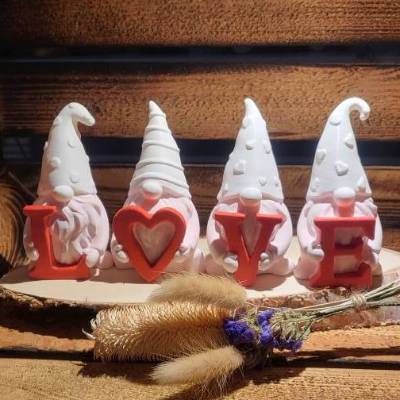 Wichtel LOVE Vierer-Bande – Nachhaltige Valentinstagsdeko aus Bio-PLA, 3D gedruckt