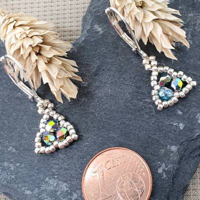 Ohrringe dreieckig | silberfarben mit Glitzer | minimalistisch | Geschenk