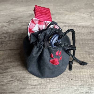 Leckerlibeutel aus wasserabweisender Baumwolle / Leckerlitasche / Gassitasche personalisierbar