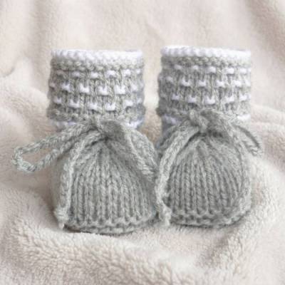 Babyschuhe gestrickt