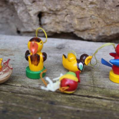 5 tlg. Osterdeko Holzanhänger Set Vögel  Erzgebirge Strauchbehang Vintage DDR