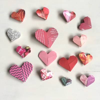 Set Origami Herzen Upcycling Valentinstag Hochzeit Tischdeko Streudeko 1er bis 15 er-Sets