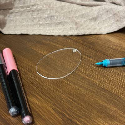 Acrylglas Ei-Form transparent, 1,5 mm stark