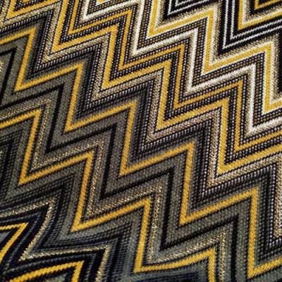 Strickstoff Jacquard mit Zickzackmuster in Oliv, Gelb, Schwarz und Gold für schöne Kleider, Hosen, Pullis
