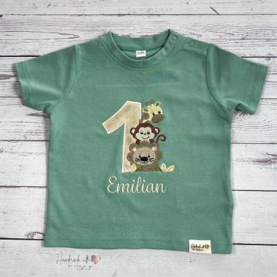 Geburtstagsshirt mit Safari Tieren und Namen bestickt I personalisiertes T-Shirt zum 1. Geburtstag I Motivshirt mit Name