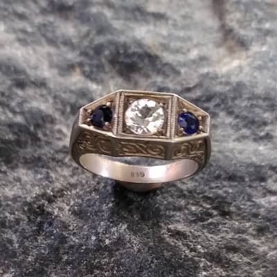 kühles Blau: Art Deco Silberring 