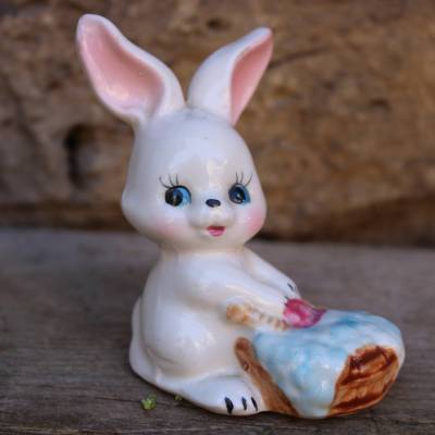 Hase Osterhase mit Waschschüssel kitschige Osterdeko Vintage