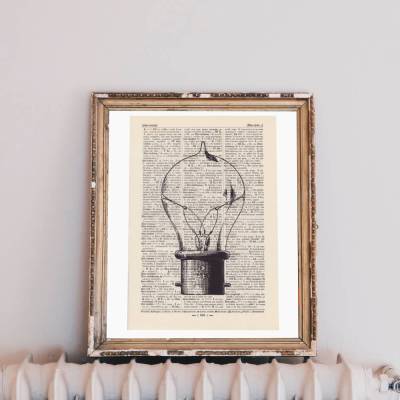 Vintage Bulb - Druck auf antiquarischer Buchseite / bedruckte Buchseite