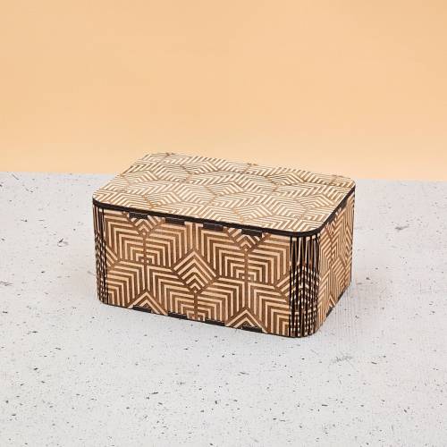kleine Aufbewahrungsbox aus Holz, mit graviertem Muster, Schmuckkästchen hölzern, kleine Holzkiste, Hölzerne Geschenkver