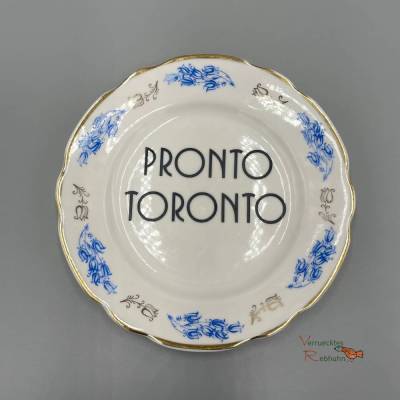 Vintage Wandteller "Pronto Toronto" – Upcycling Deko mit Spruch