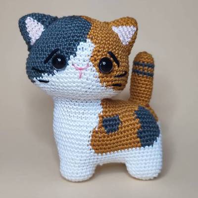 Gehäkelte Katze "Kira" Glückskatze Amigurumi, handmade, Stubentiger, Geschenk Katze, Kitten, Katzenmama