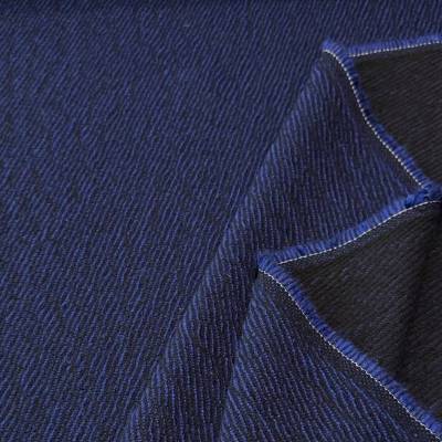 eleganter Mantelstoff in Blau und Schwarz – weiche Wollmischung für kuschelige Jacken, Mäntel, Westen