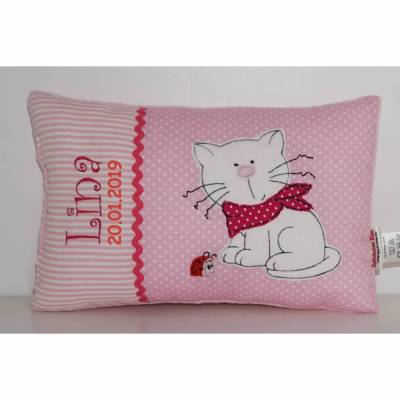 Süße Katze mit Marienkäfer & Namen  - Personalisierte Kissen, Geschenk zur Geburt, Kissen mit Namen, Namenskissen