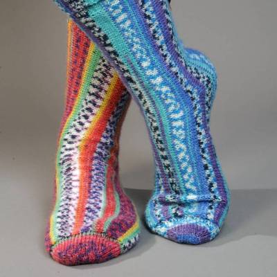 quergestrickte Socken Größe 42 und 43 - Anleitung zum Download