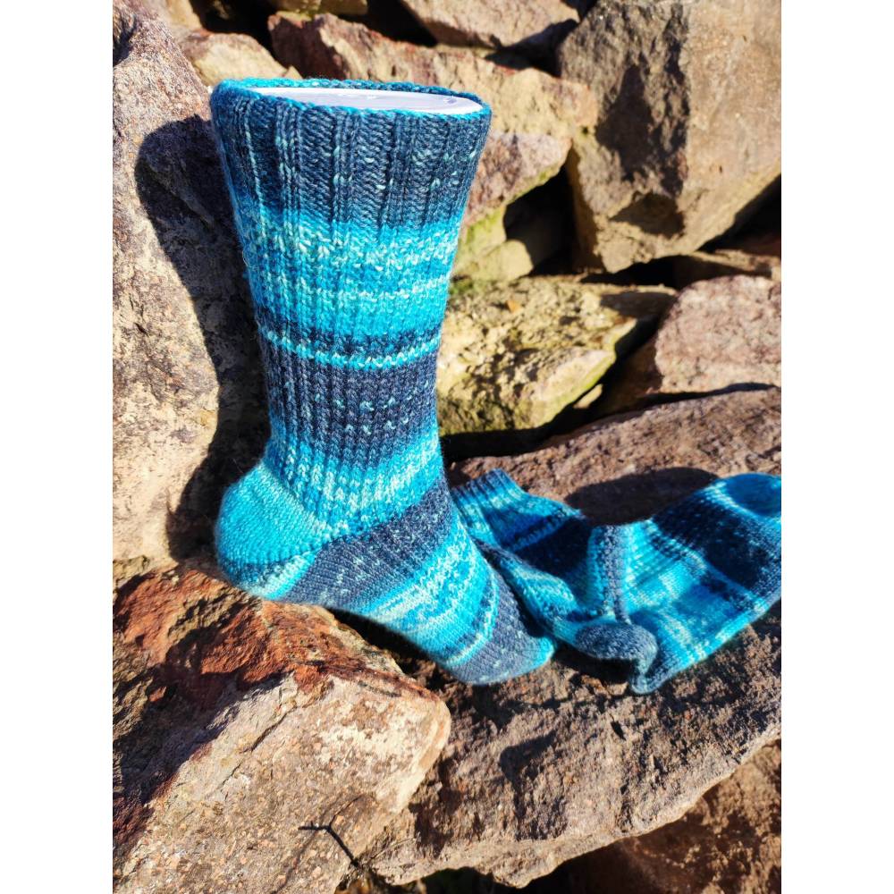 Socken Strickanleitung für gemütliche Fußwärmer Bild 1