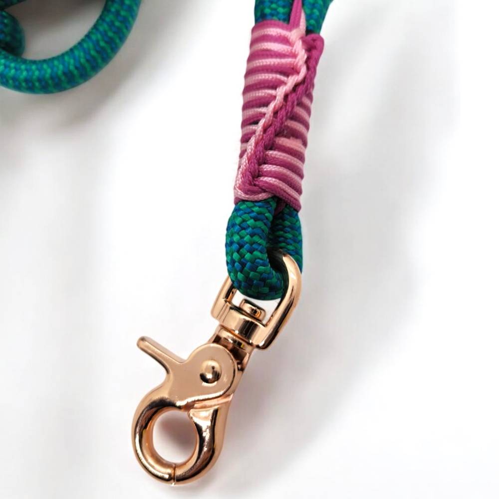Leine aus Kletterseil in grn mit rosegoldenen Beschlgen und Takelung in  rose Lnge ca. 1,70 m