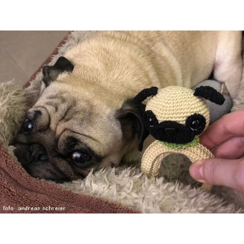 Mops - Rasselring, Greifring - Häkelanleitung Bild 2