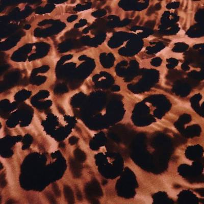 Stoff Viskose Jersey mit Leo Tierprint Design schwarz braun beige rosé Kleiderstoff