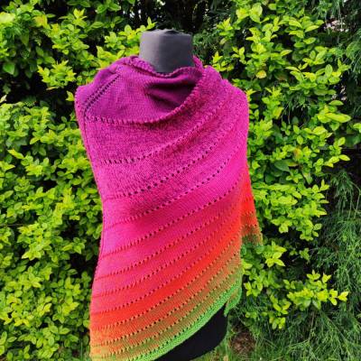 Strickanleitung Dreieckestuch "Blütenzauber" auch für Anfänger geeignet