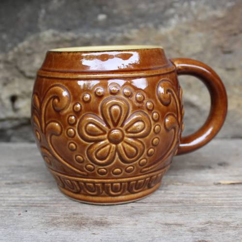 Bierkrug mit Blumendekor / großer Kaffeepott Kaffeebecher / VEB Gräfenroda Keramik / 60er 70er Jahre DDR 
