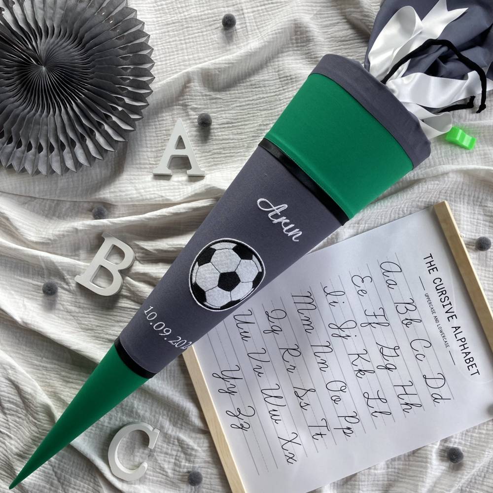 Schultüte aus Stoff mit Fussball, passend zum Schulranzen, mit Namen, 70 cm, inclusive Papprohling Bild 1