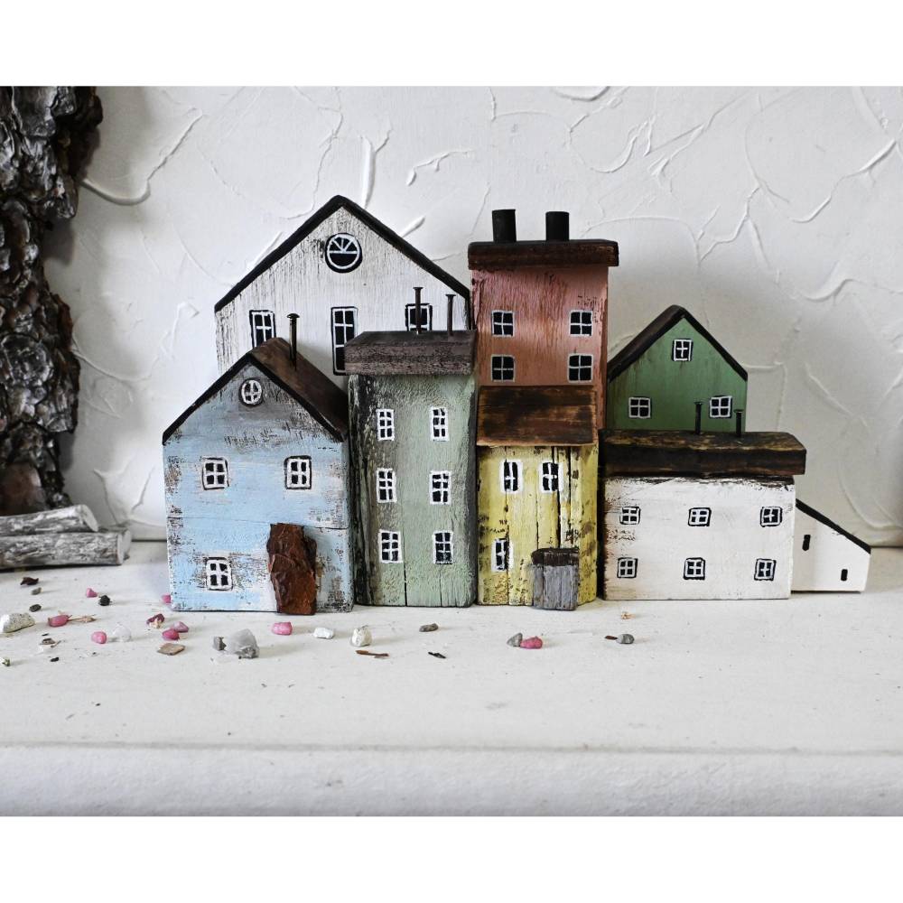 Große Häuserzeile Haus Holzhaus Deko bunt Dekohaus Wohndeko shabby Häuser Holzdeko Häuserliebe Gista