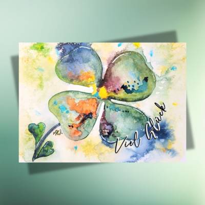 Viel Glück Postkarte – Buntes Kleeblatt | Glückwünsche & Energie auf Kraftpapier