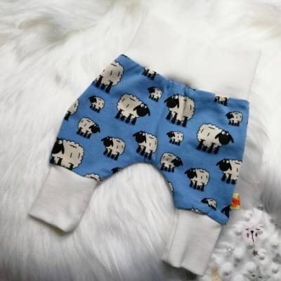 Babyhose Gr 44/46 – Handgefertigte Frühchen & Reborn Mitwachshose aus Jersey, Öko Tex, Schäfchen-Motiv