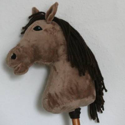 Tolles Hobby Horse, Steckenpferd,  hellbraun mit  unterteilter heller Blesse, Stecken 39 cm, 
