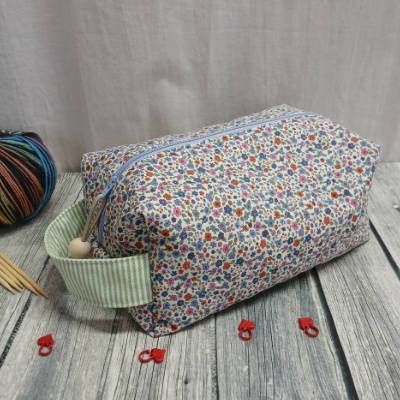 Projekttasche, Boxy Bag, Zubehörtasche, Kosmetiktasche Blümchen bunt
