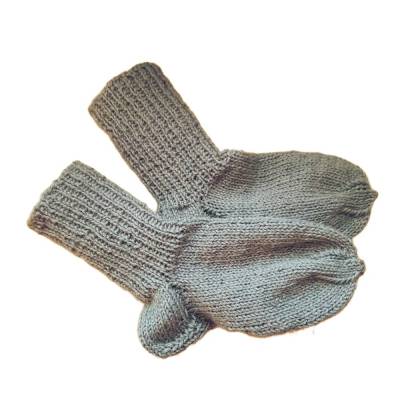 Olivegrüne handgestrickte Kindersöckchen Größe 20/21 – Warme Babysöckchen Unisex aus Wolle