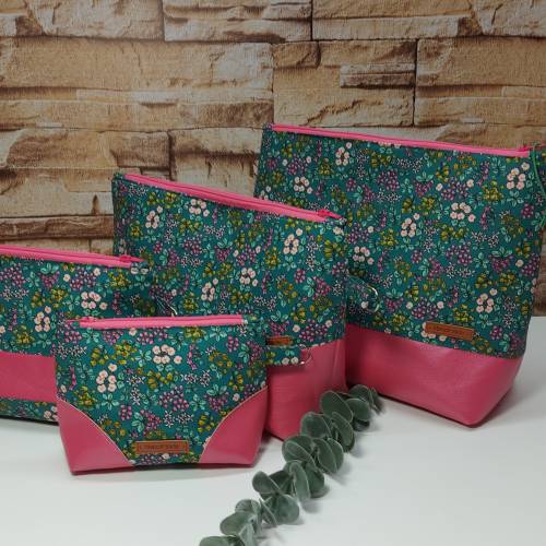Kosmetiktasche,  Kulturtasche, Mehrzwecktasche, Necessaire  - verschiedene Größen - Blumen grün/pink