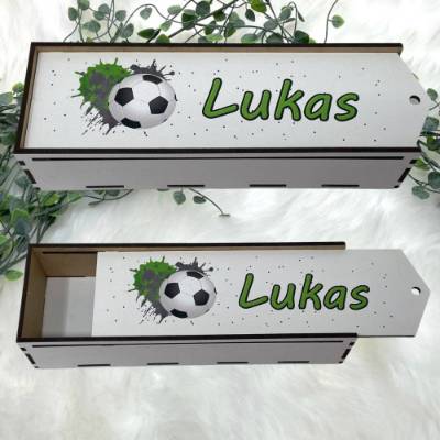 Stiftebox aus Holz personalisiert | Geschenk Einschulung| Federmäppchen Stifte Etui | Stifthalter Fussball Blau
