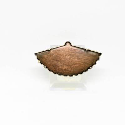 Brosche Fescher Form Goldfarbe mit Kupfer ausgesägt Handarbeit einzigartige Anstecknadel