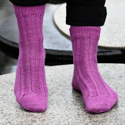 Strick-Anleitung Socken LAURENA (DE/EN)