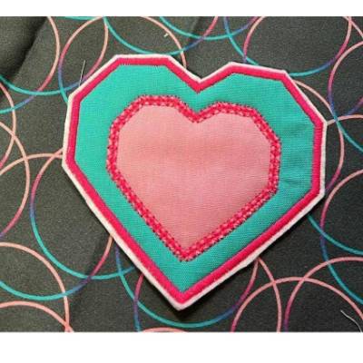 Grafisches Herz, eckiges Herz, Stickdatei, Sofortdownload