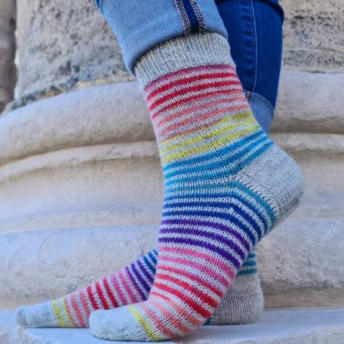 Strick-Anleitung Socken KALARI (DE)