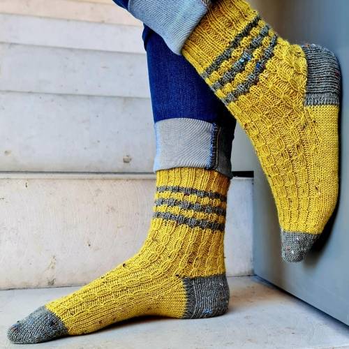 Strick-Anleitung Socken ALARA (DE)