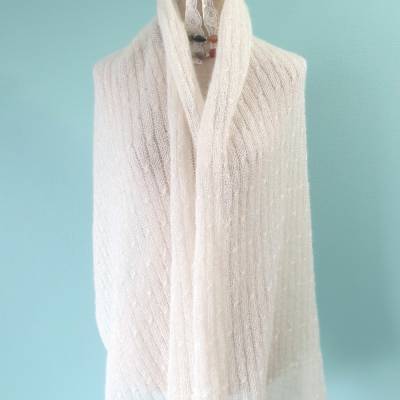 Luxuriöse Brautstola aus Mohair und Seide in Cremeweiß – Elegantes Lacetuch für Hochzeit & Feste