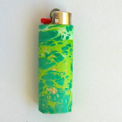 Feuerzeughülle inkl. BIC-Feuerzeug mit Marmormuster