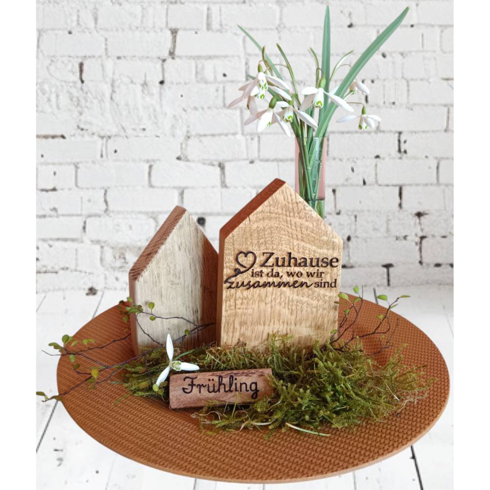 Handgemachtes Deko-Set aus Eichenholz – Deko-Häuser mit Vase & Dekoteller – Holzdeko für Frühling, Ostern & Ganzjahresde