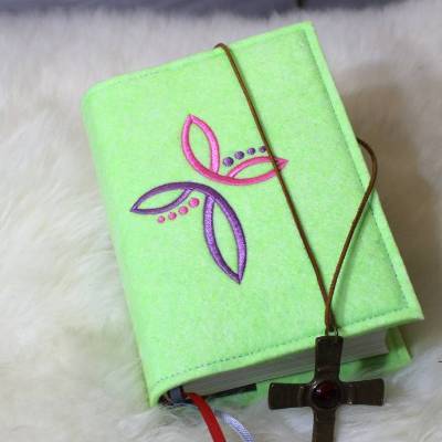 Handgefertigte Gotteslobhüllen – ein besonderes Geschenk zur Erstkommunion