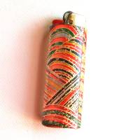 Feuerzeughülle inkl. BIC-Feuerzeug mit bunten abstraktem Wellen