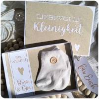 Schwangerschaft ankündigen verkünden Geschenkschachtel mit Babysocken